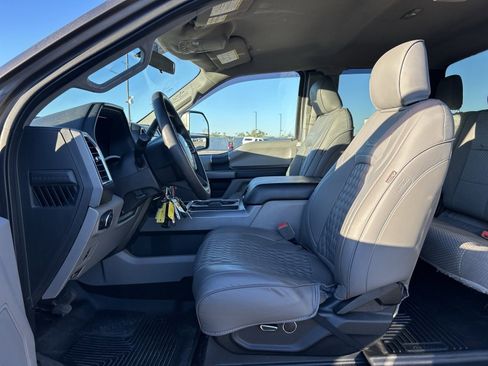 Used 2018 Ford F250 XLT w/ XLT Value Package image 13