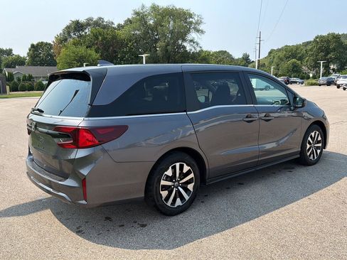 Used 2025 Honda Odyssey EX-L image 2