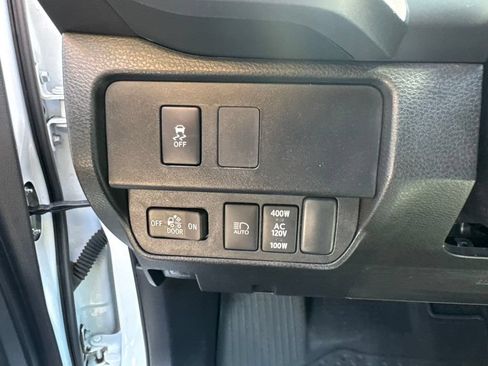 Used 2023 Toyota Tacoma TRD Off-Road w/ Black Out Package (TMS) AWD/4WD image 18