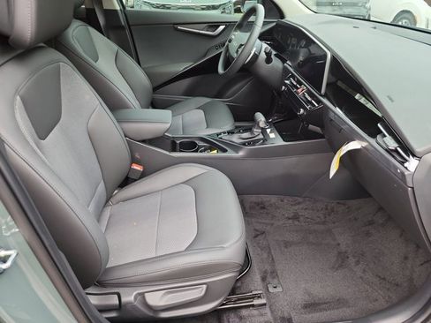 New 2026 Kia Niro EX image 8