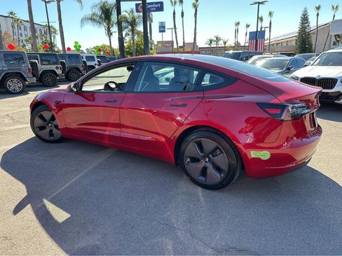 Used 2021 Tesla Model 3 Standard Range Plus image 3