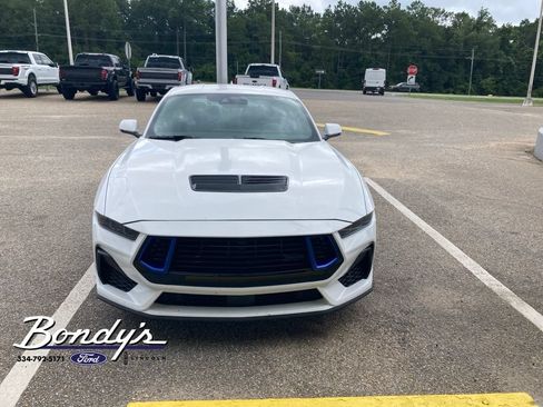 Used 2024 Ford Mustang GT Premium RWD image 2