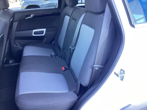 Used 2014 Chevrolet Captiva Sport LS FWD image 13