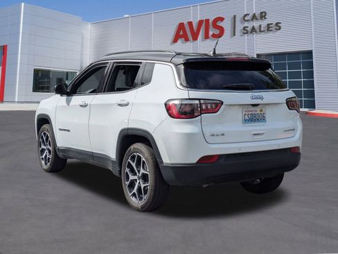 Used 2025 Jeep Compass Limited AWD/4WD image 9