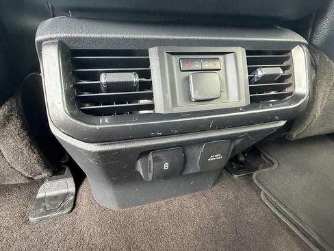 Used 2021 Ford F150 Lariat w/ Equipment Group 502A High AWD/4WD image 12
