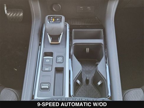 New 2025 Nissan Pathfinder SV image 24