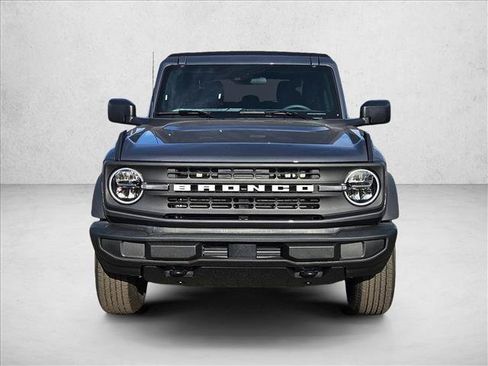 New 2025 Ford Bronco 4-Door image 5