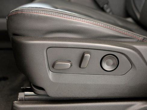 Used 2021 Chevrolet Tahoe RST w/ Luxury Package image 16