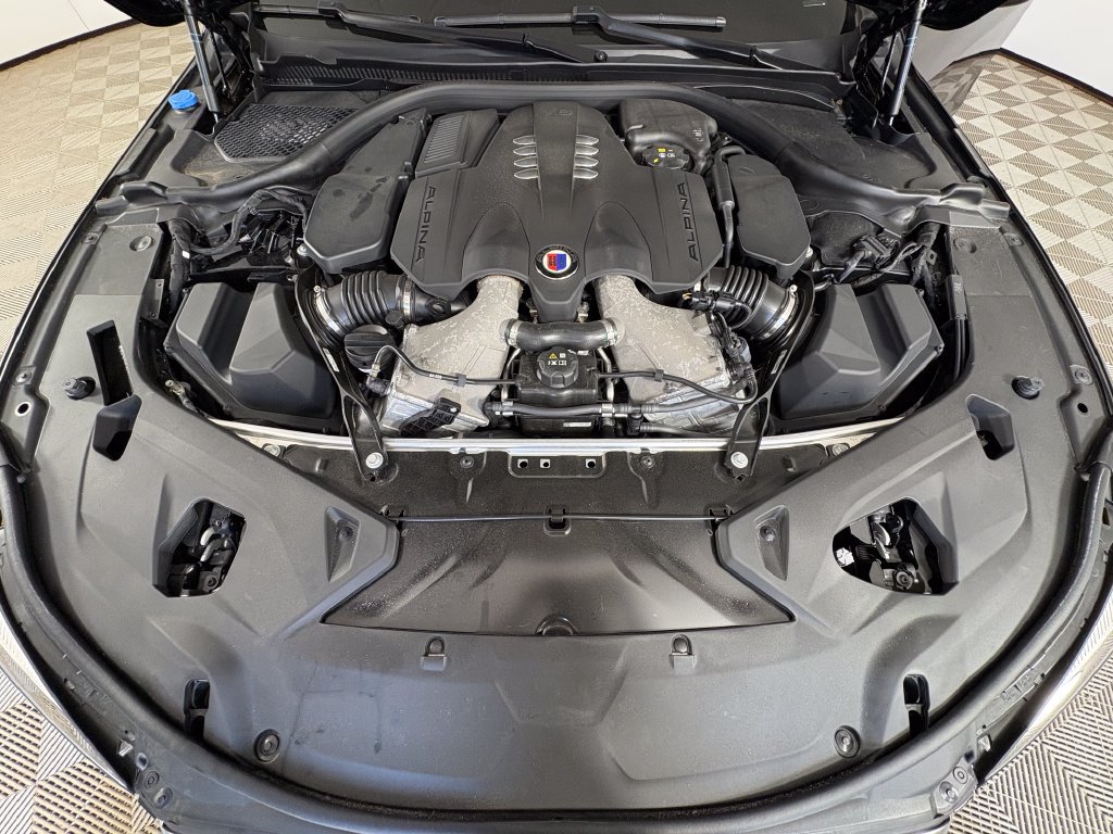 Used 2025 BMW ALPINA B8 xDrive Gran Coupe AWD/4WD image 34