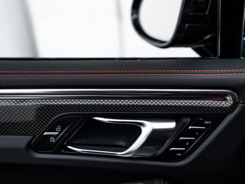 New 2026 Porsche Macan GTS image 18