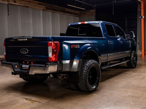 Used 2017 Ford F350 Lariat w/ Lariat Value Package image 10