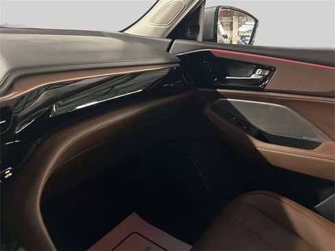 Used 2023 Acura MDX SH-AWD w/ Technology Package image 28