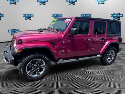 Certified 2022 Jeep Wrangler Unlimited Sahara w/ Cold Weather Group AWD/4WD image 3