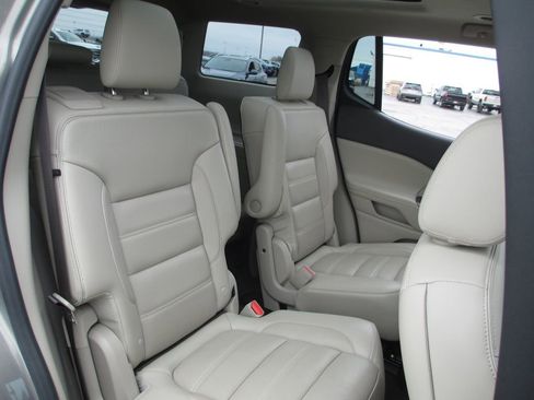 Used 2019 GMC Acadia Denali image 23