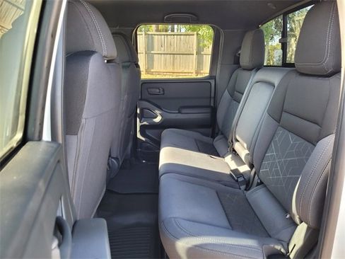 New 2026 Nissan Frontier SV w/ SV Convenience Package image 10