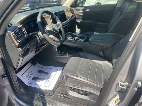 Used 2024 Volkswagen Atlas SEL AWD/4WD image 30