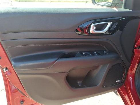 Used 2022 Jeep Compass Limited w/ (RED) Package AWD/4WD image 8