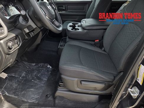 New 2026 RAM 2500 Tradesman AWD/4WD image 17