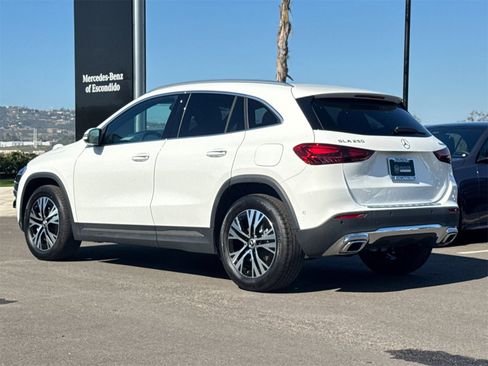 Certified 2025 Mercedes-Benz GLA 250 4MATIC image 5