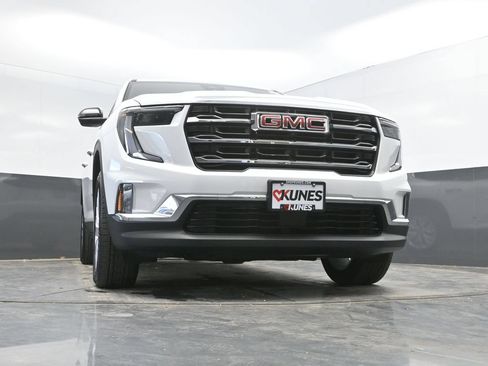 Used 2026 GMC Acadia Elevation w/ Elevation Premium Package AWD/4WD image 34