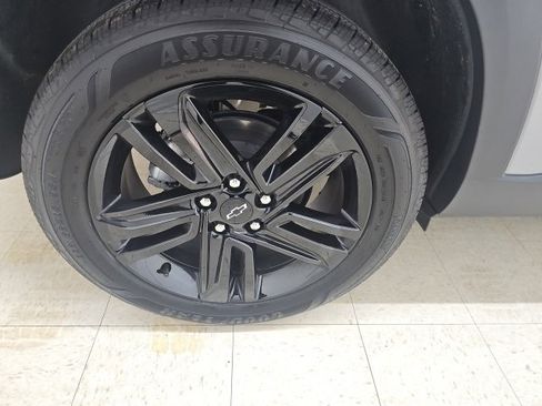 Used 2025 Chevrolet Trax ACTIV w/ Sunroof Package image 22