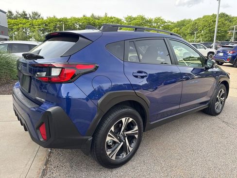 Used 2024 Subaru Crosstrek 2.0i Premium AWD/4WD image 2