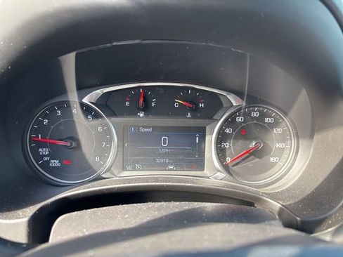 Used 2024 GMC Terrain SLE w/ Driver Convenience Package image 16