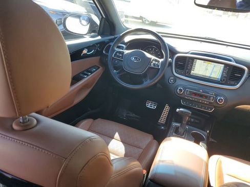 Used 2019 Kia Sorento SX AWD/4WD image 23