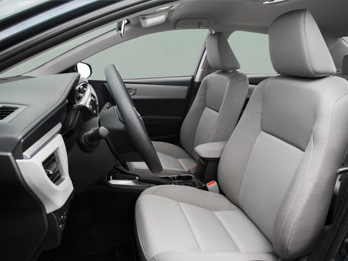 Used 2016 Toyota Corolla LE FWD image 16