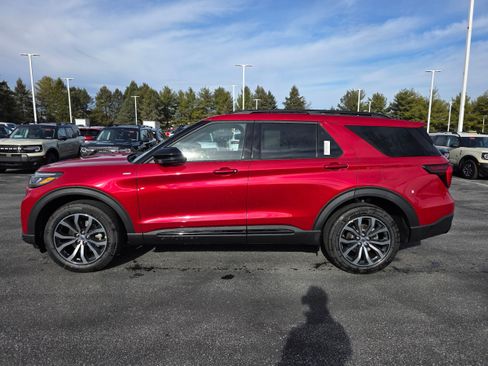 New 2026 Ford Explorer ST-Line image 9