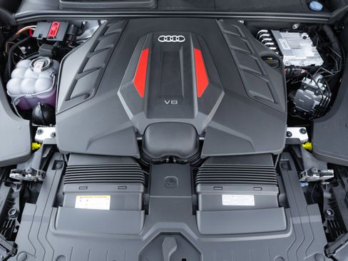 New 2026 Audi SQ8 Prestige image 43