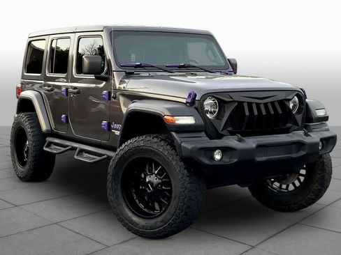 Used 2020 Jeep Wrangler Unlimited Sport S image 2