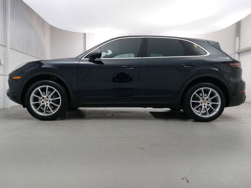 Used 2019 Porsche Cayenne image 2