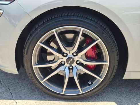 Used 2025 Genesis G70 2.5T RWD image 37
