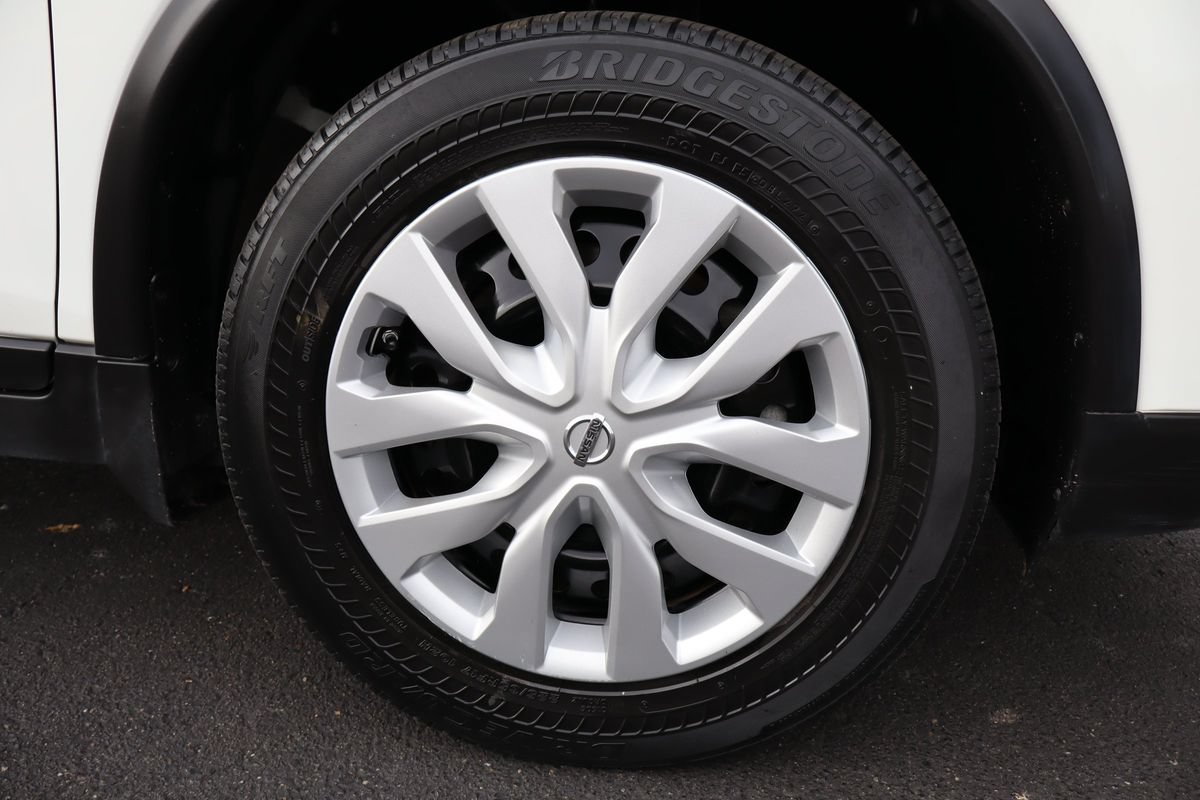 Used 2016 Nissan Rogue S w/ S Family Package AWD/4WD image 44
