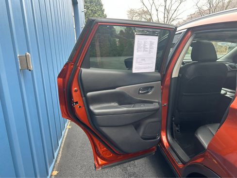 Used 2020 Nissan Murano SL w/ Moonroof Package image 28