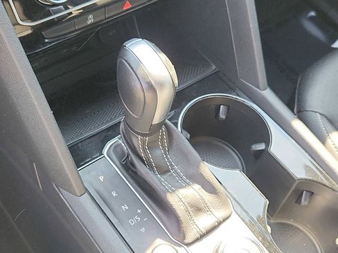 Used 2023 Volkswagen Atlas SE w/ Black Wheel Package AWD/4WD image 14