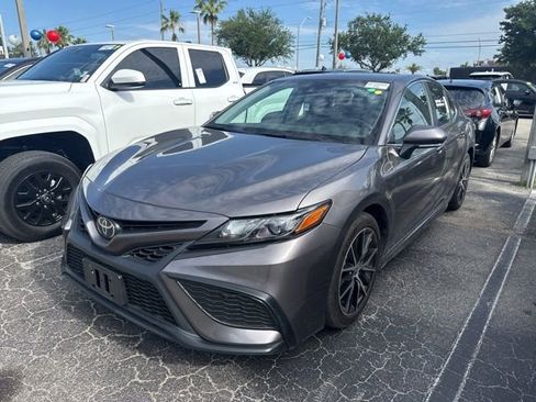 Used 2024 Toyota Camry SE w/ Cold Weather Package AWD/4WD image 4