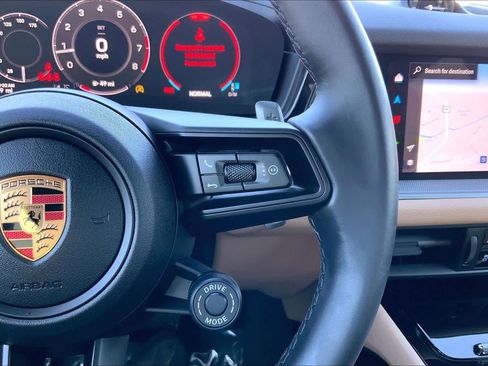 Used 2026 Porsche Cayenne image 25