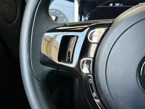 Certified 2014 Rolls-Royce Wraith RWD image 25