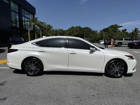 Used 2025 Lexus ES 350 w/ Premium Package FWD image 5