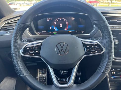 Used 2023 Volkswagen Tiguan SE R-Line AWD/4WD image 26