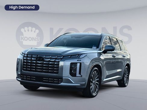 Used 2025 Hyundai Palisade Calligraphy FWD image 1