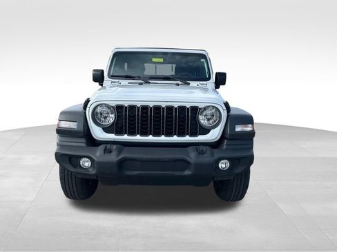 Used 2025 Jeep Wrangler Sport image 8