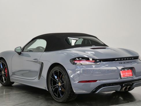 Used 2024 Porsche 718 Boxster S RWD image 7