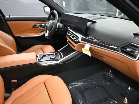 Used 2023 BMW 330i xDrive Sedan w/ Premium Package image 39