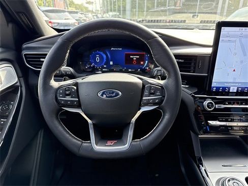 Used 2022 Ford Explorer ST w/ Equipment Group 401A image 13