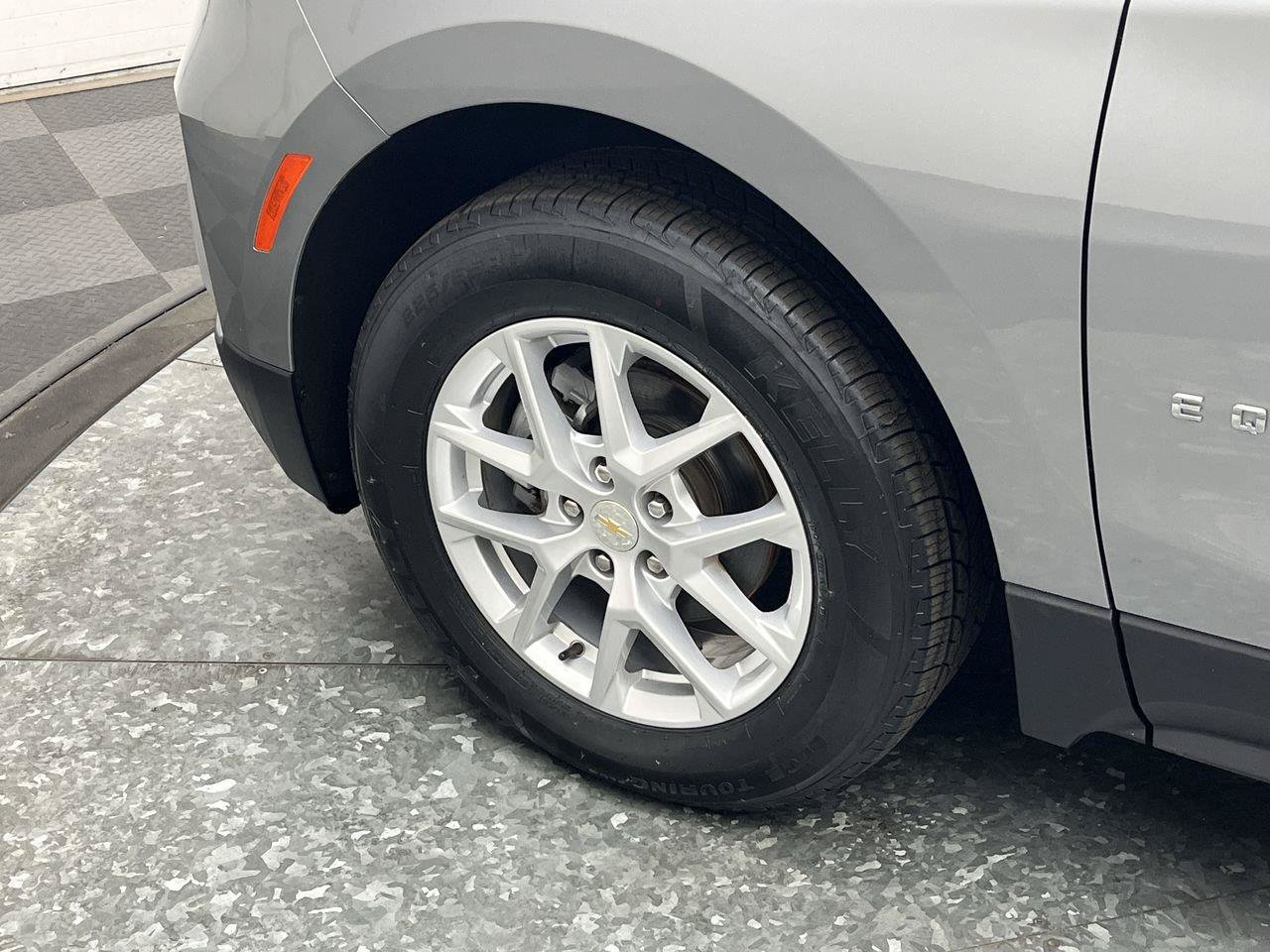 Used 2024 Chevrolet Equinox LT AWD/4WD image 30