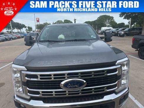 Used 2025 Ford F250 XLT w/ Tremor Off-Road Package AWD/4WD image 2