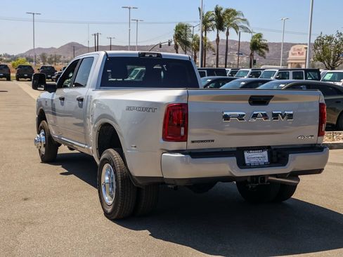 New 2026 RAM 3500 Big Horn AWD/4WD image 6